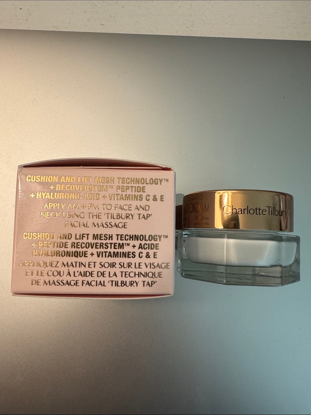 Charlotte Tilbury Charlotte’s magic cream. Immediate Skin Revival Moisturizer - Picture 5 of 6